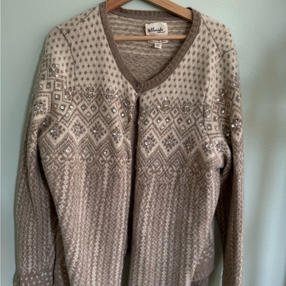 Elegant Beige Patterned Cardigan - Picture 5 of 13
